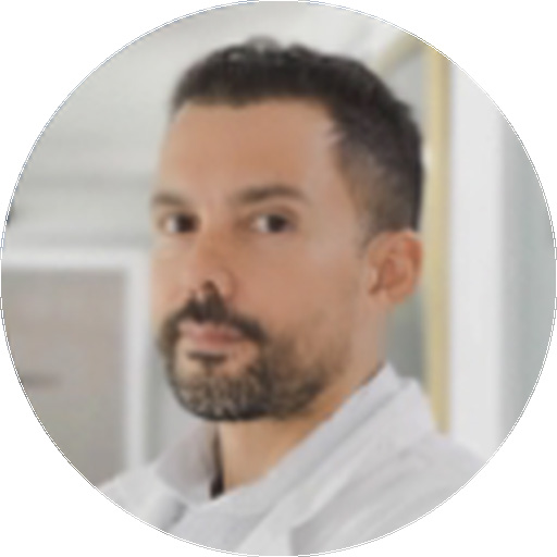Dr. Luis Aguilar