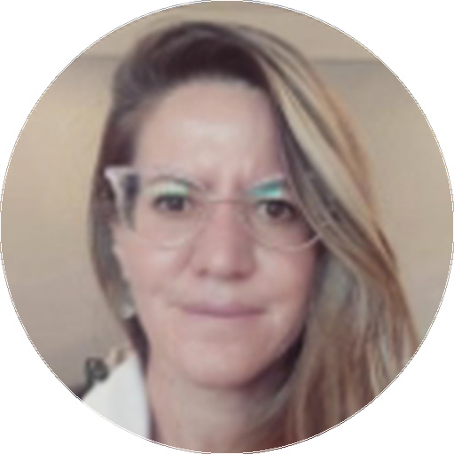 Dra. Andrea Saldivar